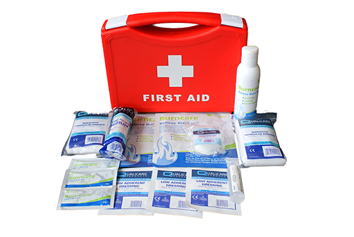 Specialist burn first aid kit